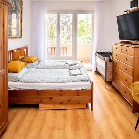 Free Parking Orange Apart. - 2ppl, Smarttv, Wifi+ Apartment *