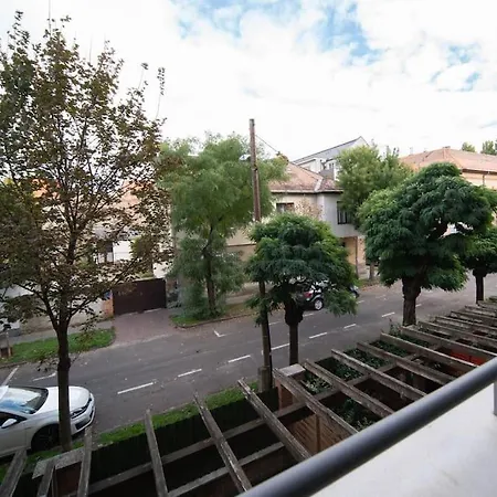 Free Parking Orange Apart. - 2ppl, Smarttv, Wifi+ * Budapest